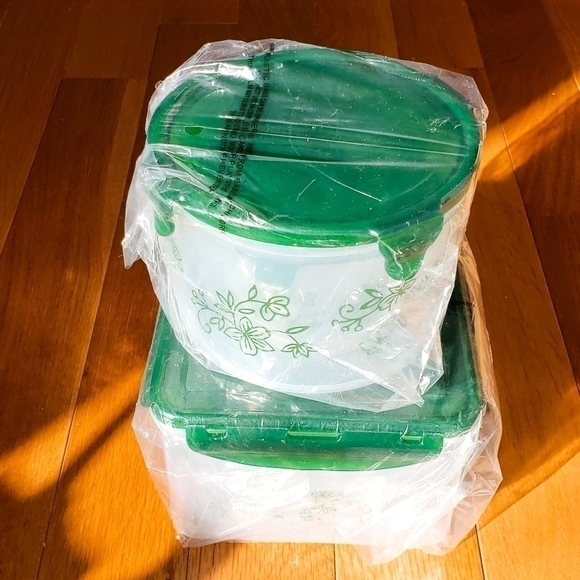 2 Sets of 2 Nesting Food storage containers - Picture 1 of 14